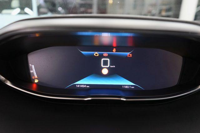 PEUGEOT 3008 BlueHDi 130 S&S Business