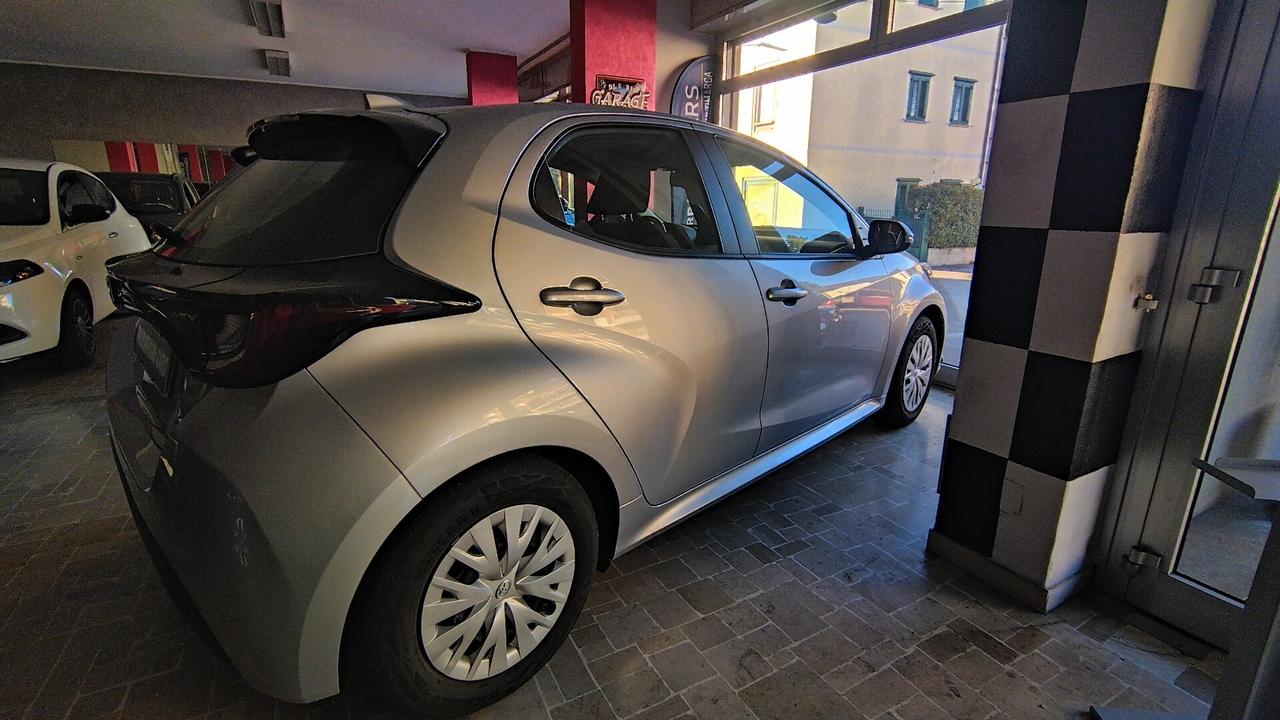 Toyota Yaris 1.5 Hybrid 5 porte Active