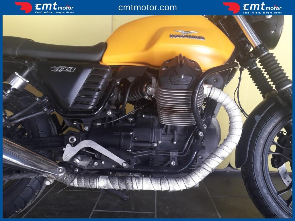 Moto Guzzi V7 - 2016