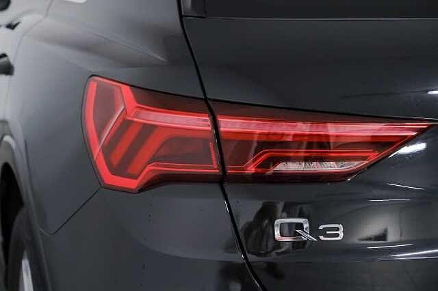 Audi Q3 45 TFSI e S tronic S line edition