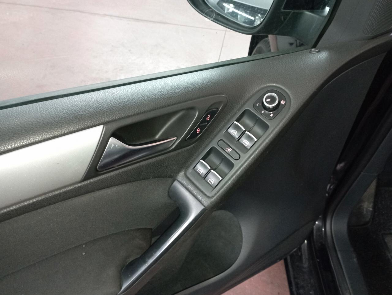 Volkswagen Golf 1.4 TSI 160 CV 5p. Highline