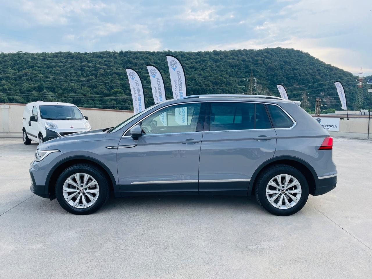 Volkswagen Tiguan 2.0 TDI 150 CV SCR DSG Life Euro 6E UniProprietario
