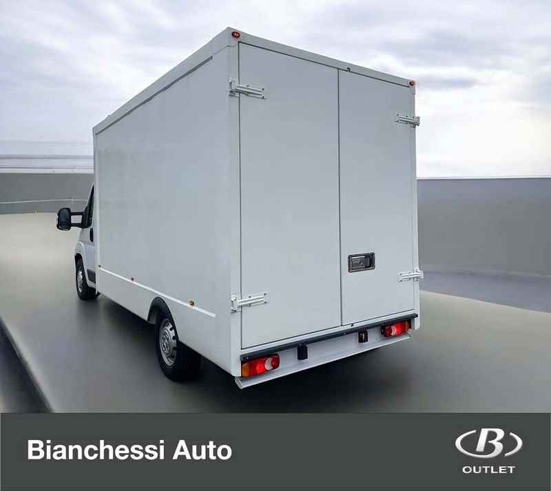 Peugeot Boxer 335 2.2 BlueHDi 140 S&S PLM Cabinato