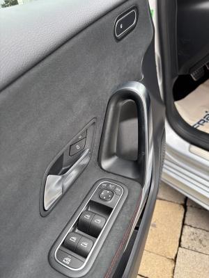 Mercedes-Benz A 180 Automatic AMG Line Advanced Plus LED-NAVI-18"