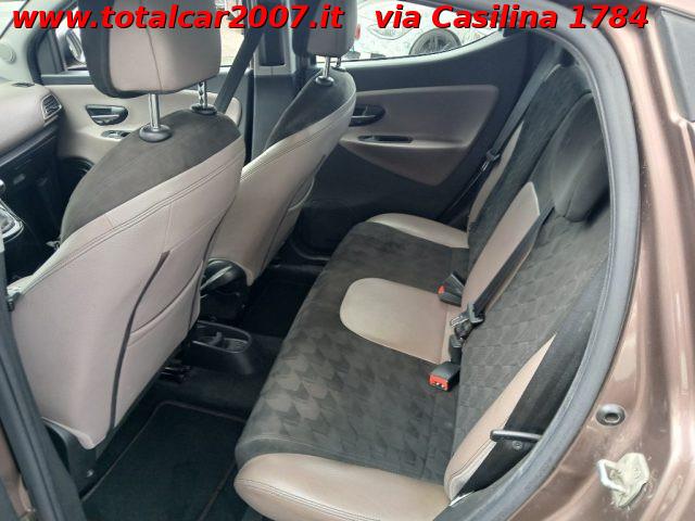 LANCIA Ypsilon 1.2 69 CV 5 porte Platinum