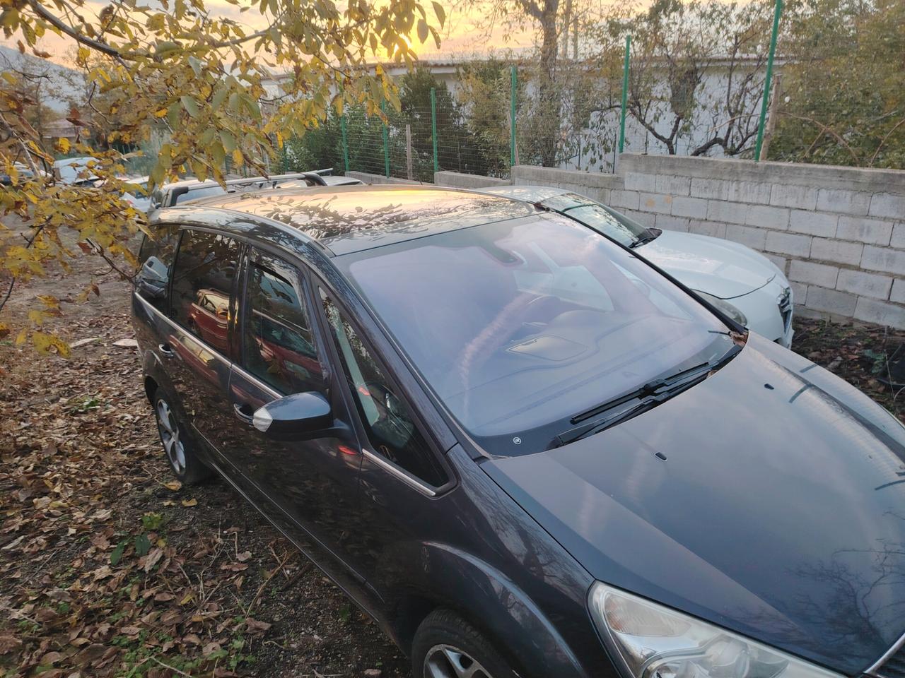 Ford Galaxy 2.0 TDCi 140 CV Ghia DPF