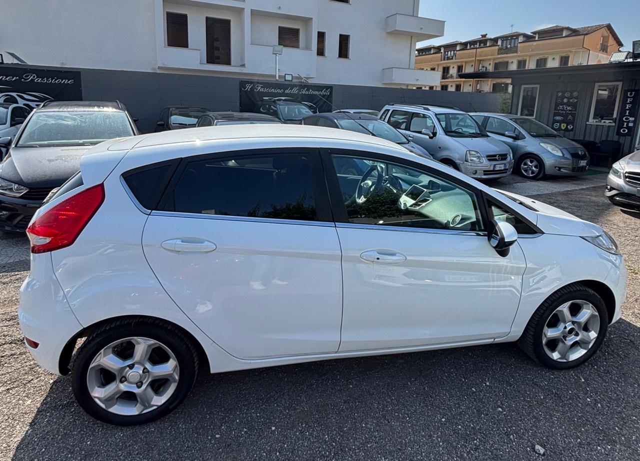 Ford Fiesta Titanium 5 porte