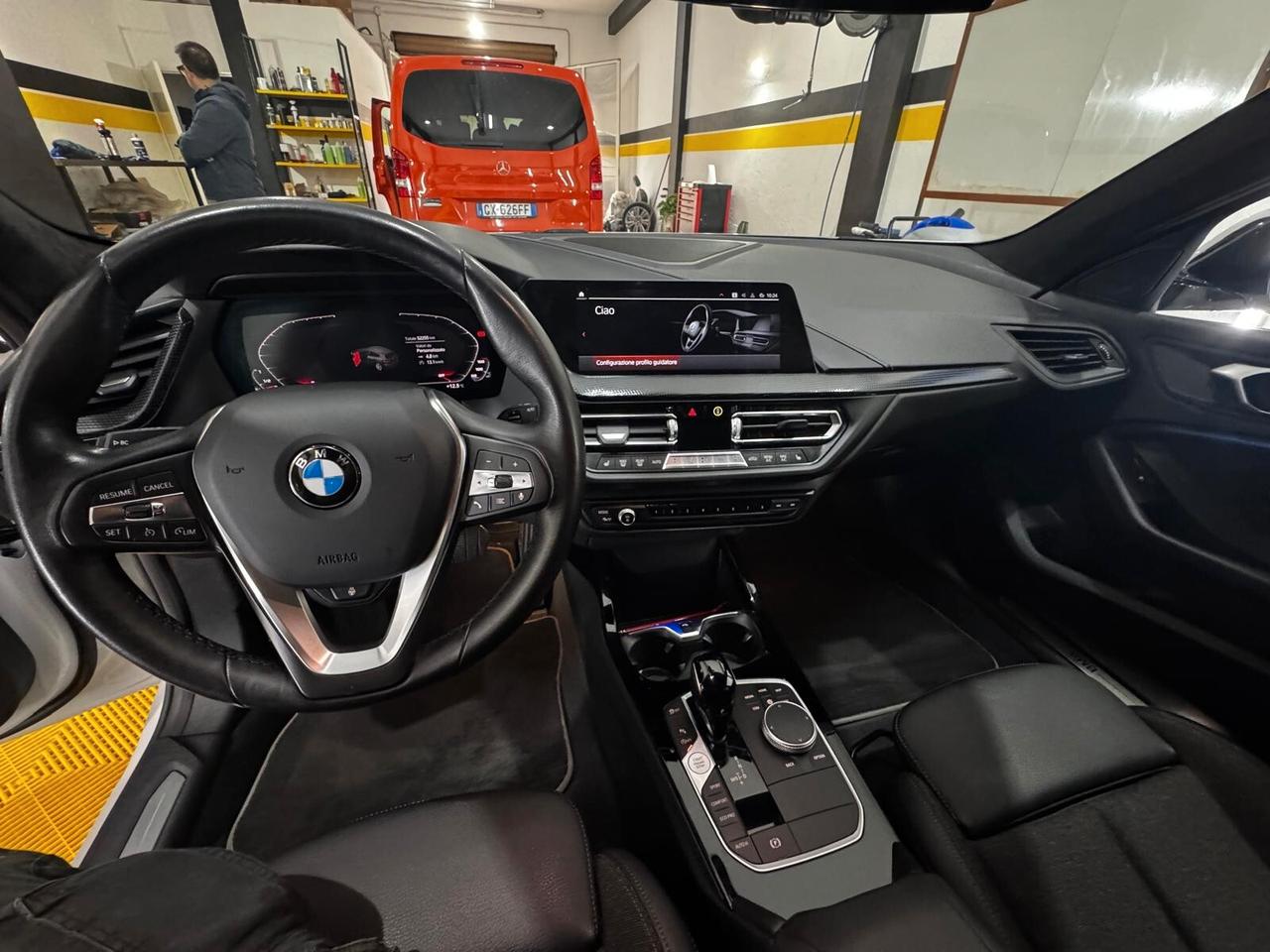 Bmw 118 118d 5p. Msport Exterior