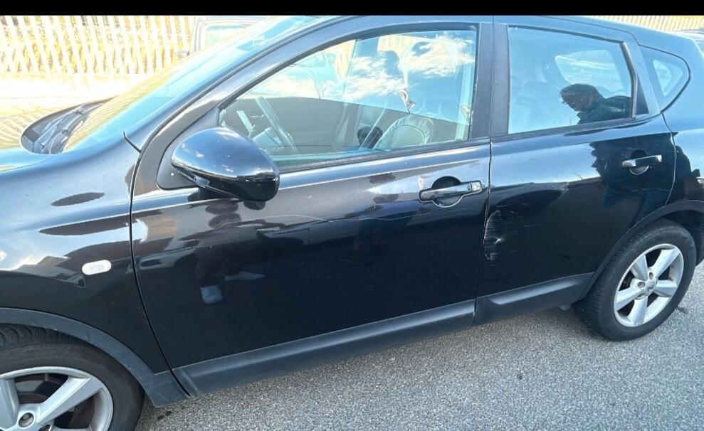 Nissan Qashqai 2.0 dCi DPF 4WD Tekna