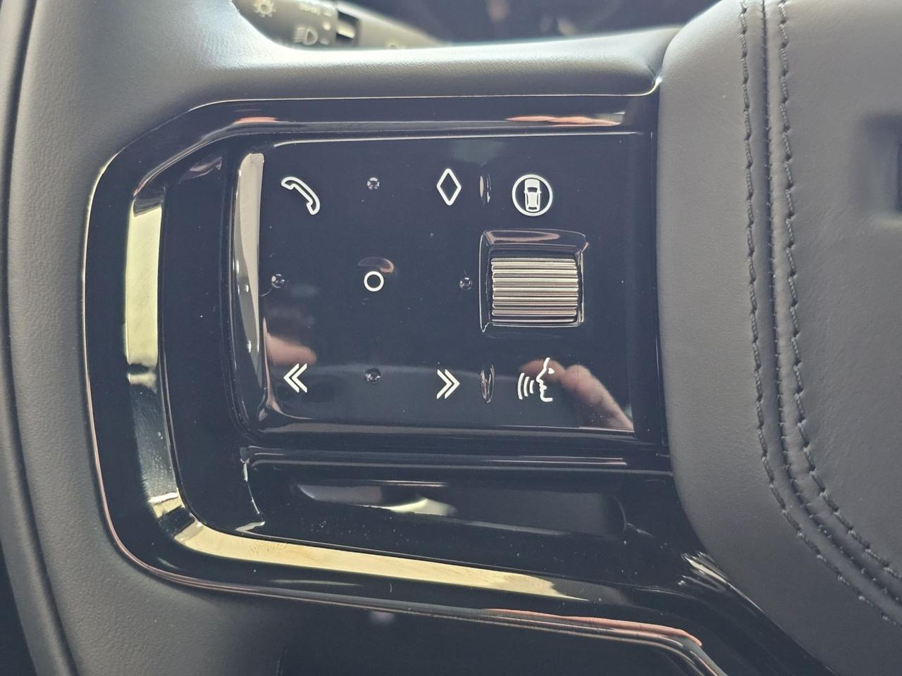 Land Rover Range Rover Velar Dynamic SE Tetto C.21 Navi ACC BlackPack