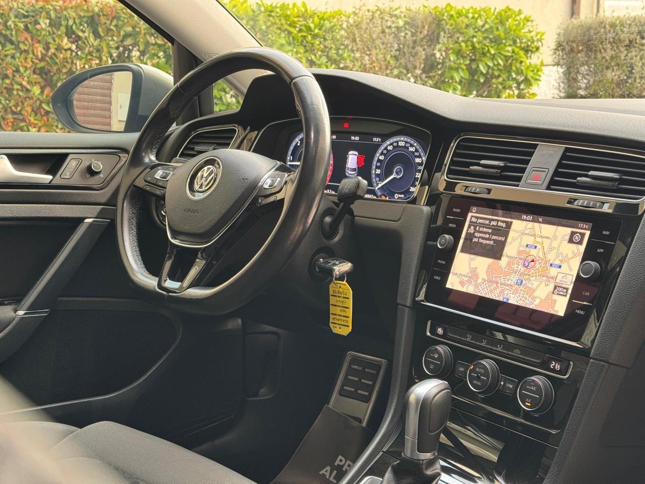 Volkswagen Golf 7.5 1.6 TDI 115 cv DSG Business BlueMotion Technology