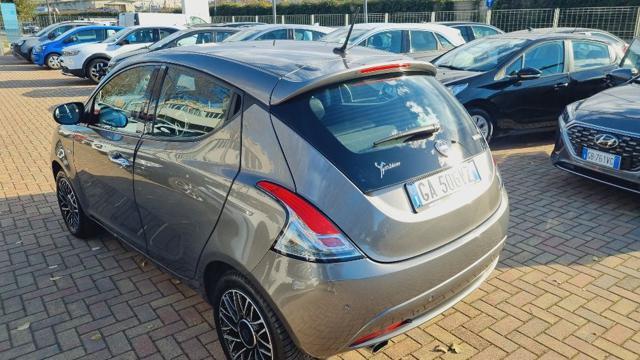 LANCIA Ypsilon 1.0 FireFly 5 porte S&S Hybrid Ecochic Gold