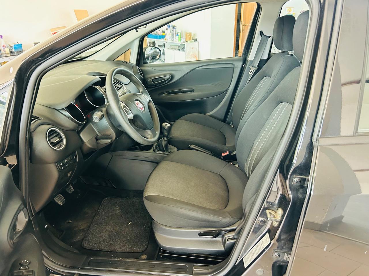Fiat Punto 1.3 MJT II 75 CV 5 porte Street