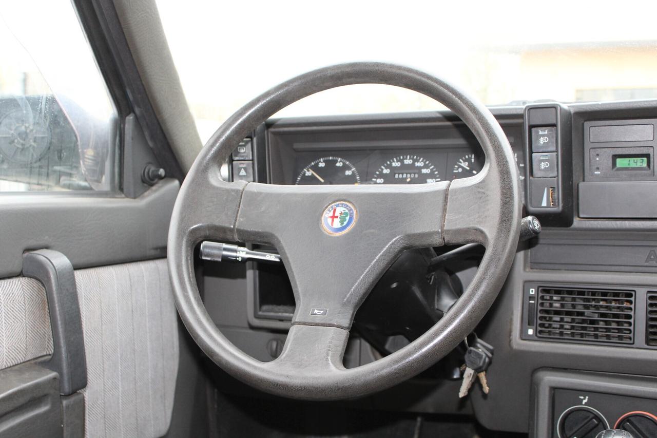 Alfa Romeo 75 1.8 IE