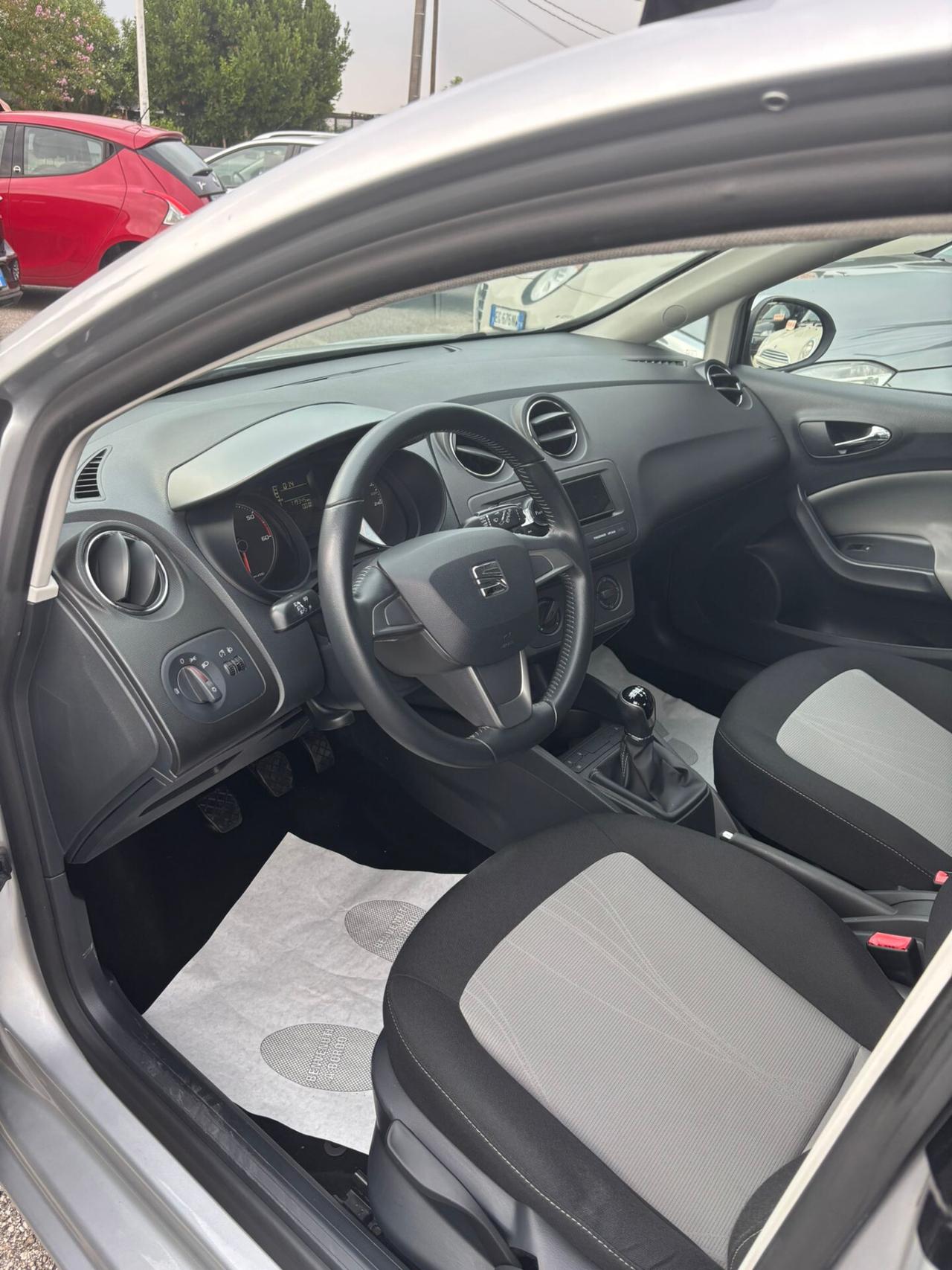 Seat Ibiza 1.2 TDI CR 5 porte 75cv neopatentati