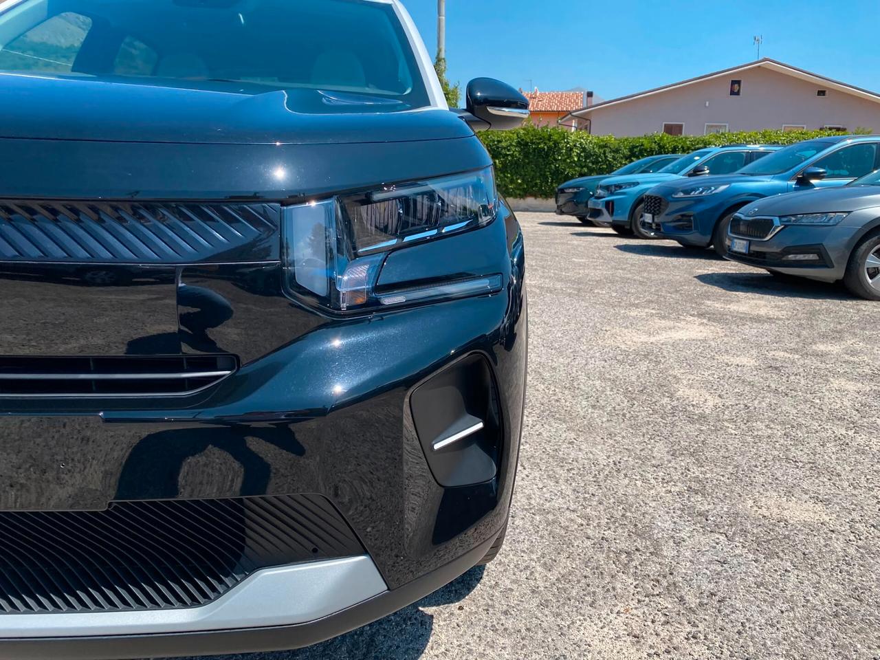 Citroen C3 1.2 Turbo 100 S&S Modello Max BiColor 2025