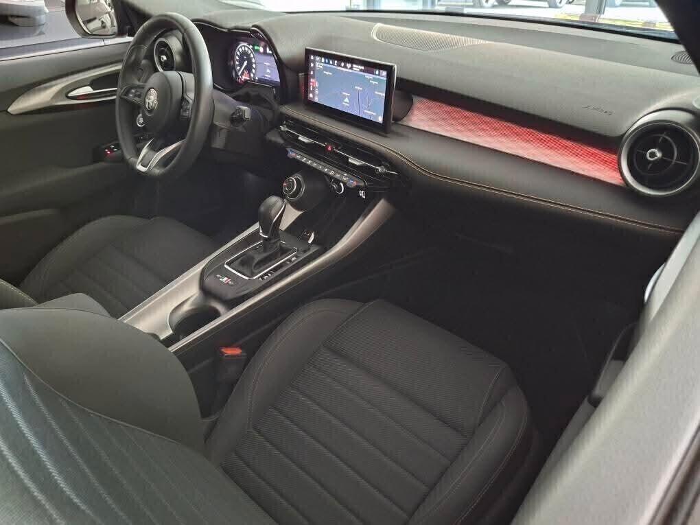 Alfa Romeo Tonale 1.6 diesel 130 CV TCT6 Veloce