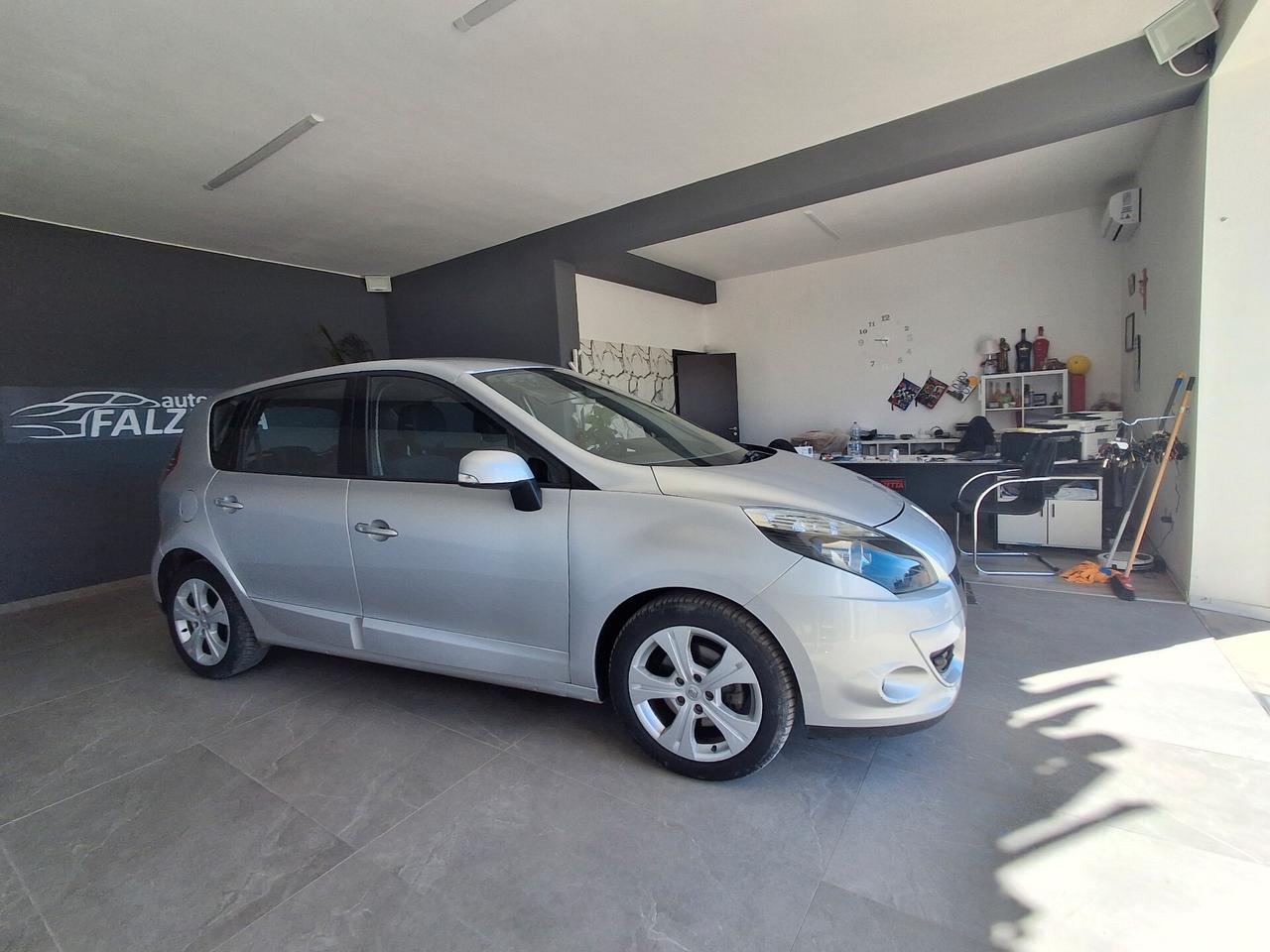 Renault Scenic Scénic X-Mod 1.5 dCi 110CV Dynamique