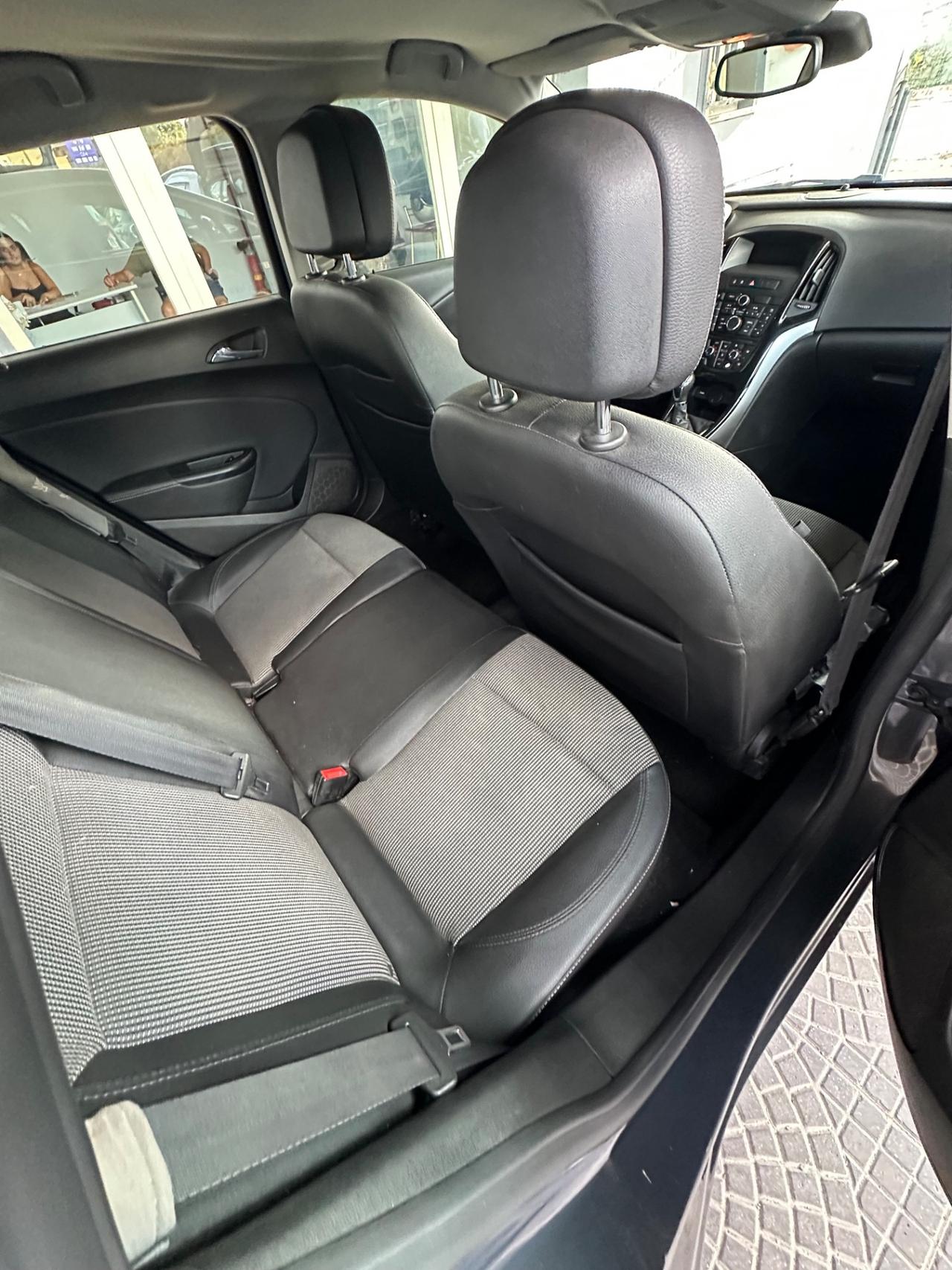 Opel Astra 1.6 CDTI EcoFLEX S&S Sports Tourer Cosmo