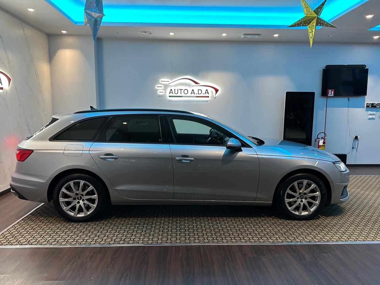 Audi A4 Avant 30 TDI/136 CV S tronic line edition