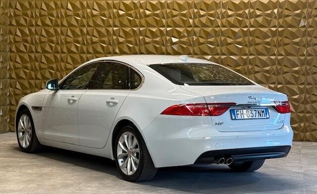 Jaguar XF 2.0 D 180 CV AWD aut. Prestige