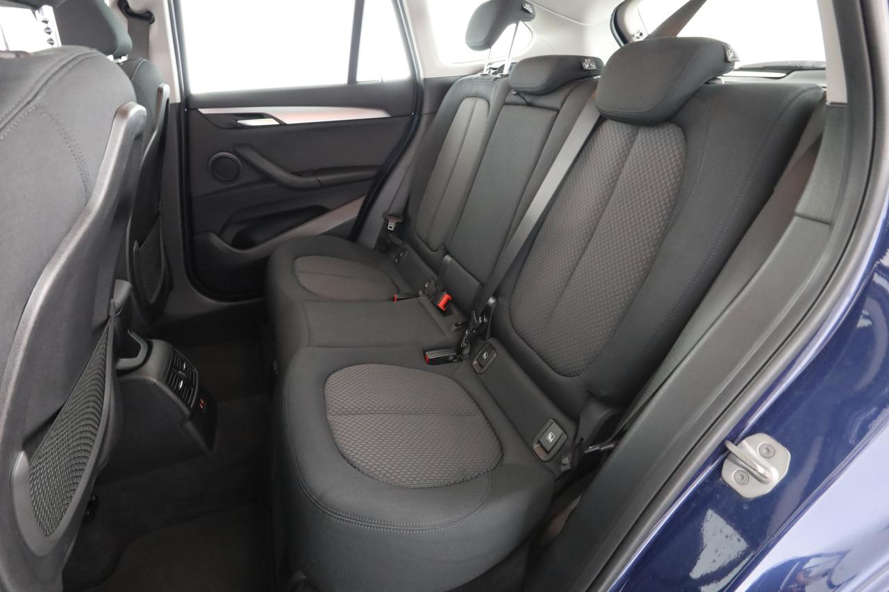 BMW X1 (F48) X1 sDrive18d ADVANTAGE