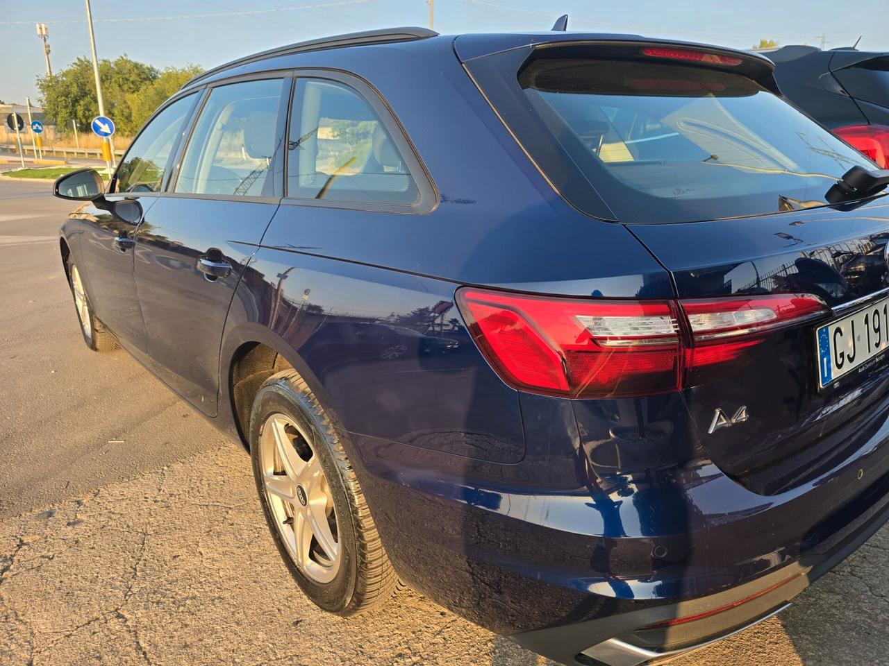 Audi A4 Avant 40 g-tron S tronic Business