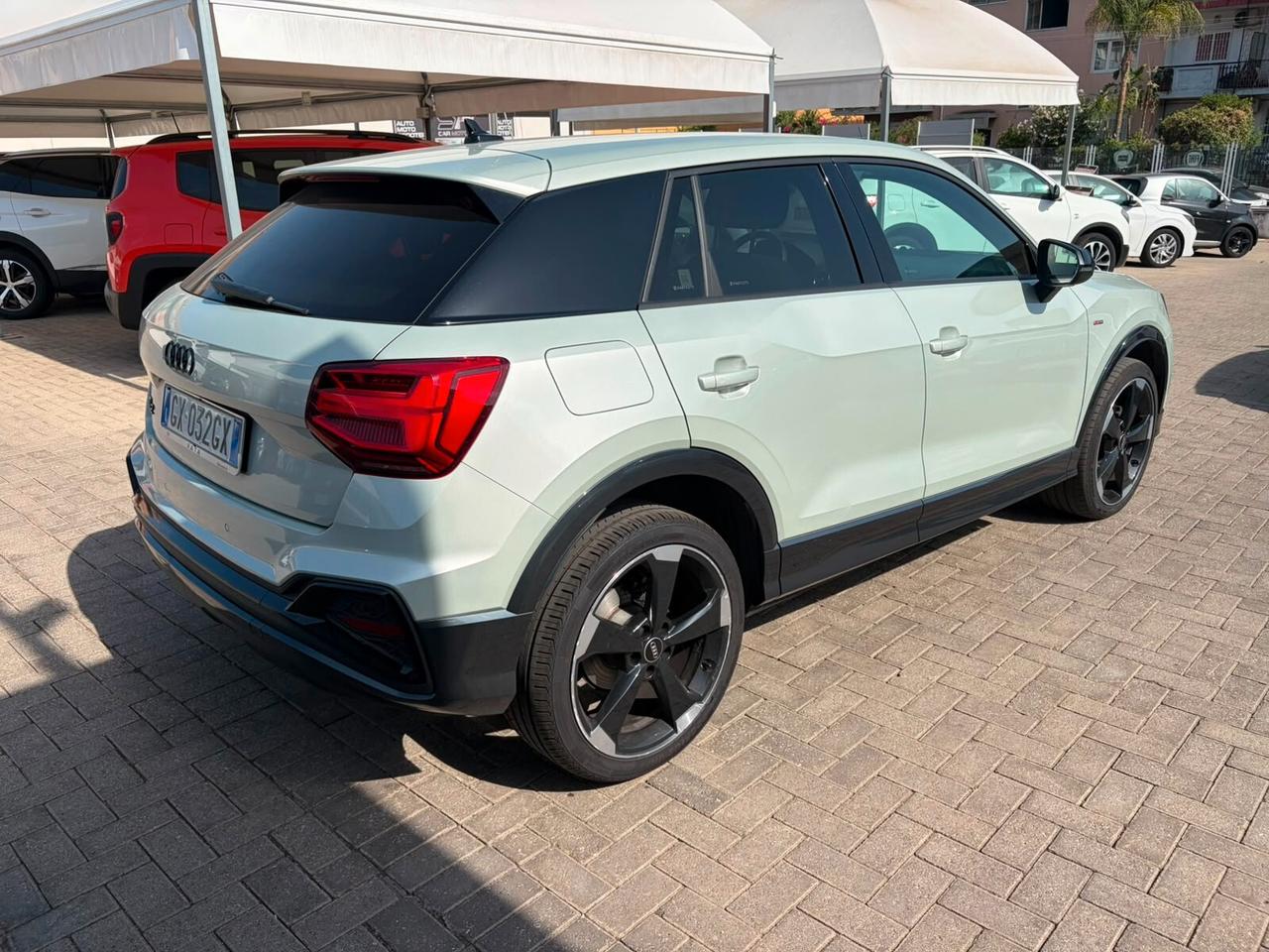 Audi Q2 35 TDI quattro S tronic Business