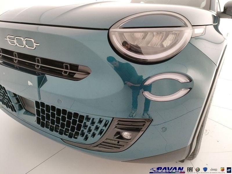 FIAT 600 Hybrid 110 CV DCT MHEV Serie Speciale Icon