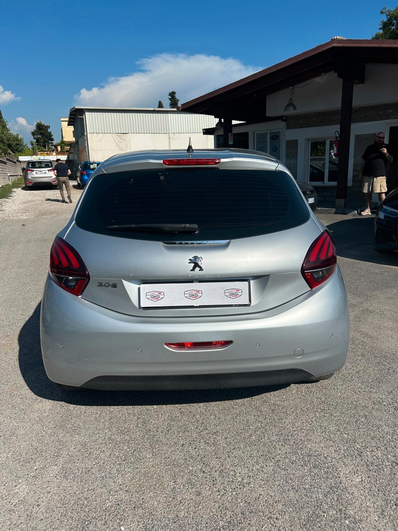 Peugeot 208 PureTech 82 5p. GPL Allure