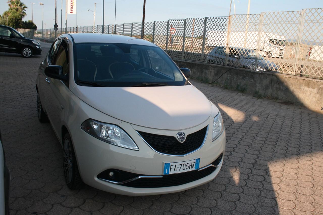 Lancia Ypsilon 1.2 69 CV 5 porte Openinig Edition