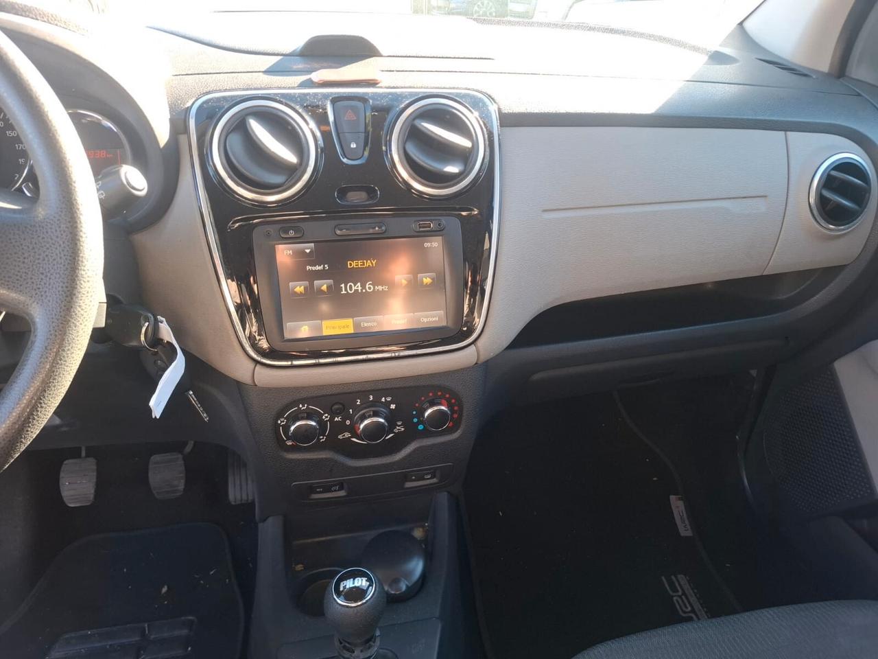 Dacia Lodgy 1.6 8V 85CV 5 posti Lauréate (60Kw)