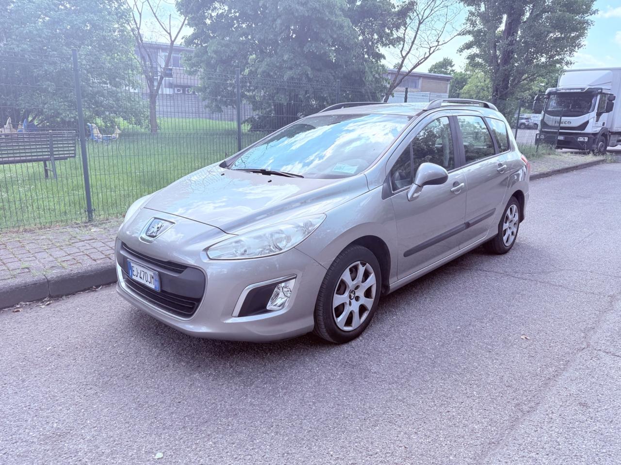 Peugeot 308 1.6 DIESEL- 140 MILA KM !!!! UNICO PROP!!!
