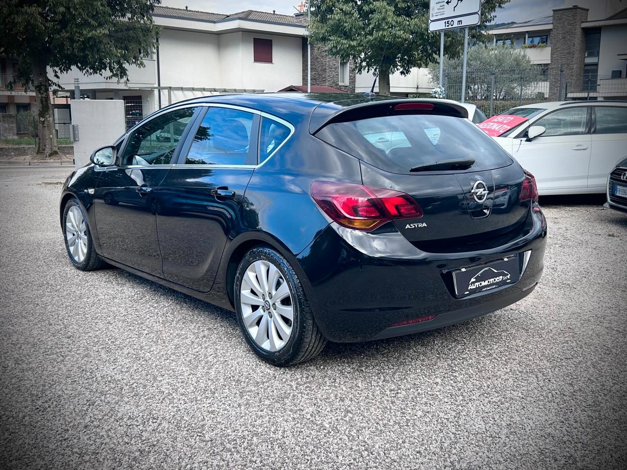Opel Astra 1.6 5 porte Cosmo-UNIPROPRIETARIO