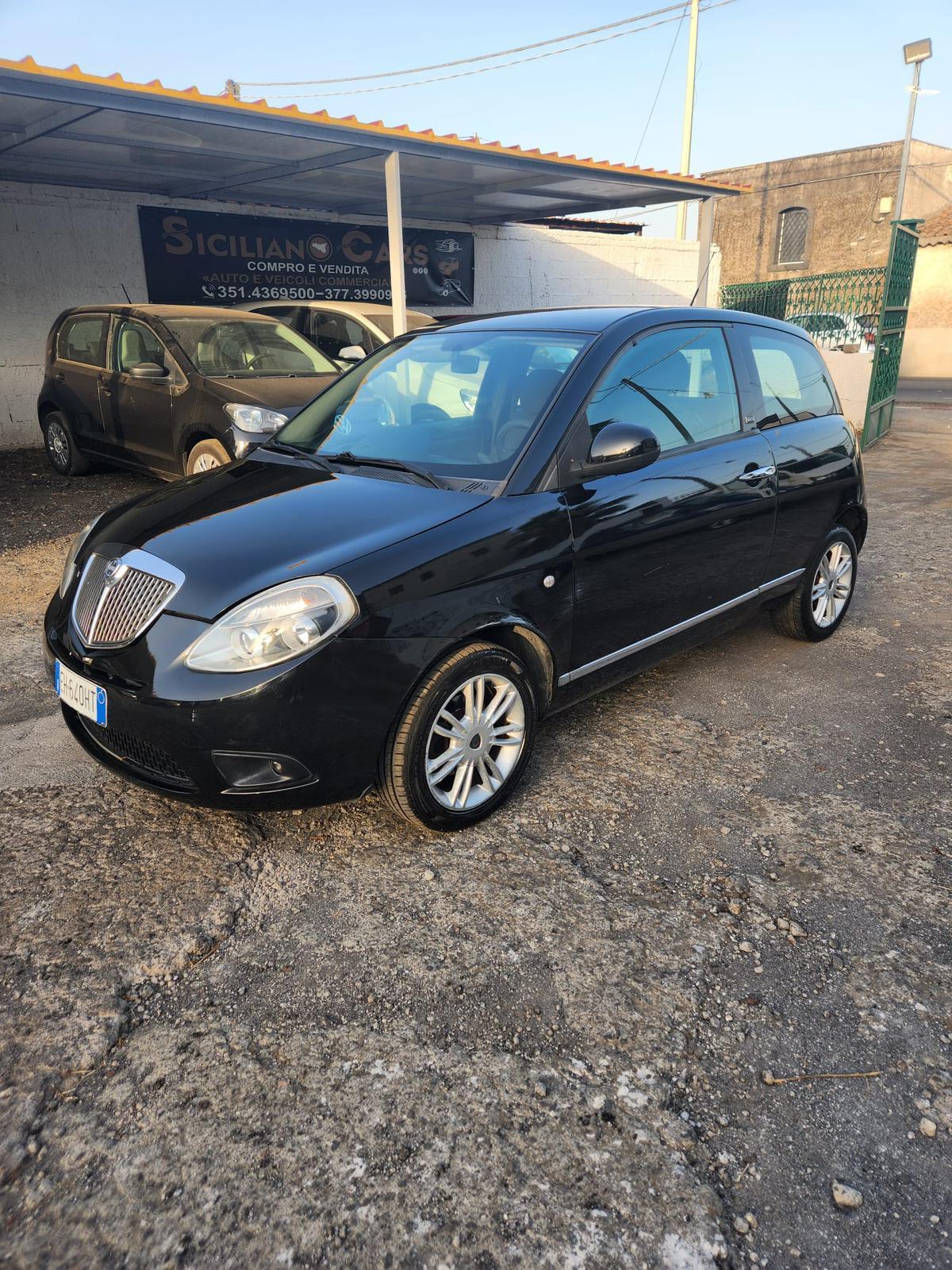 Lancia Ypsilon 1.2 69 CV Platinum ANNO 2012