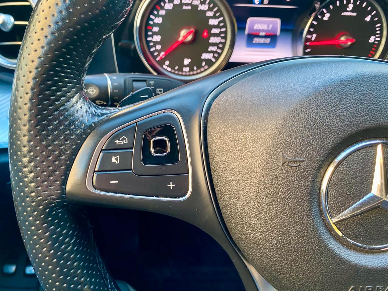 Mercedes-Benz E 220 d SW All-Terrain Sport 4matic auto 194cv GANCIO TRAINO