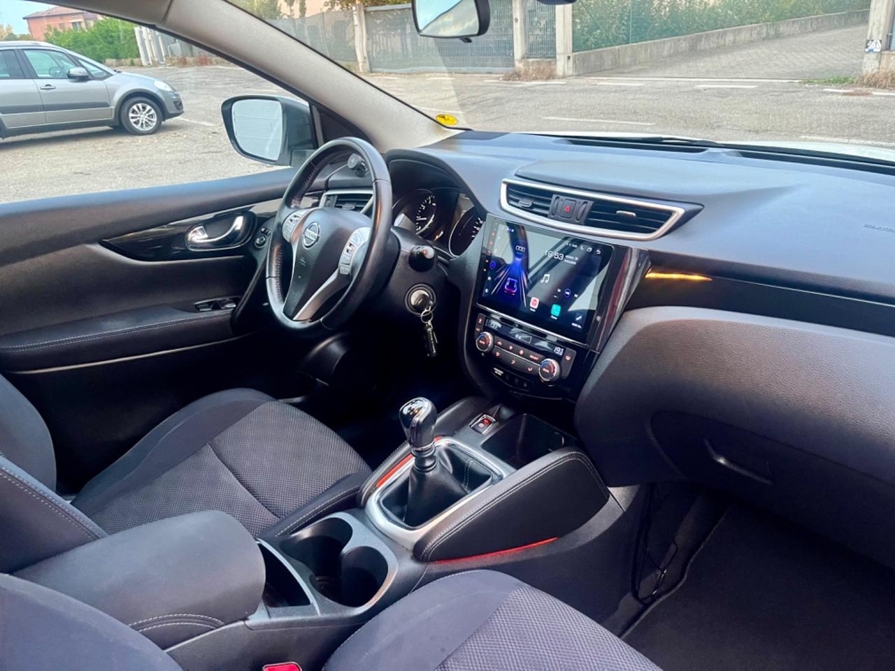 Nissan Qashqai 1.2benz 2015 106.000km perfetta