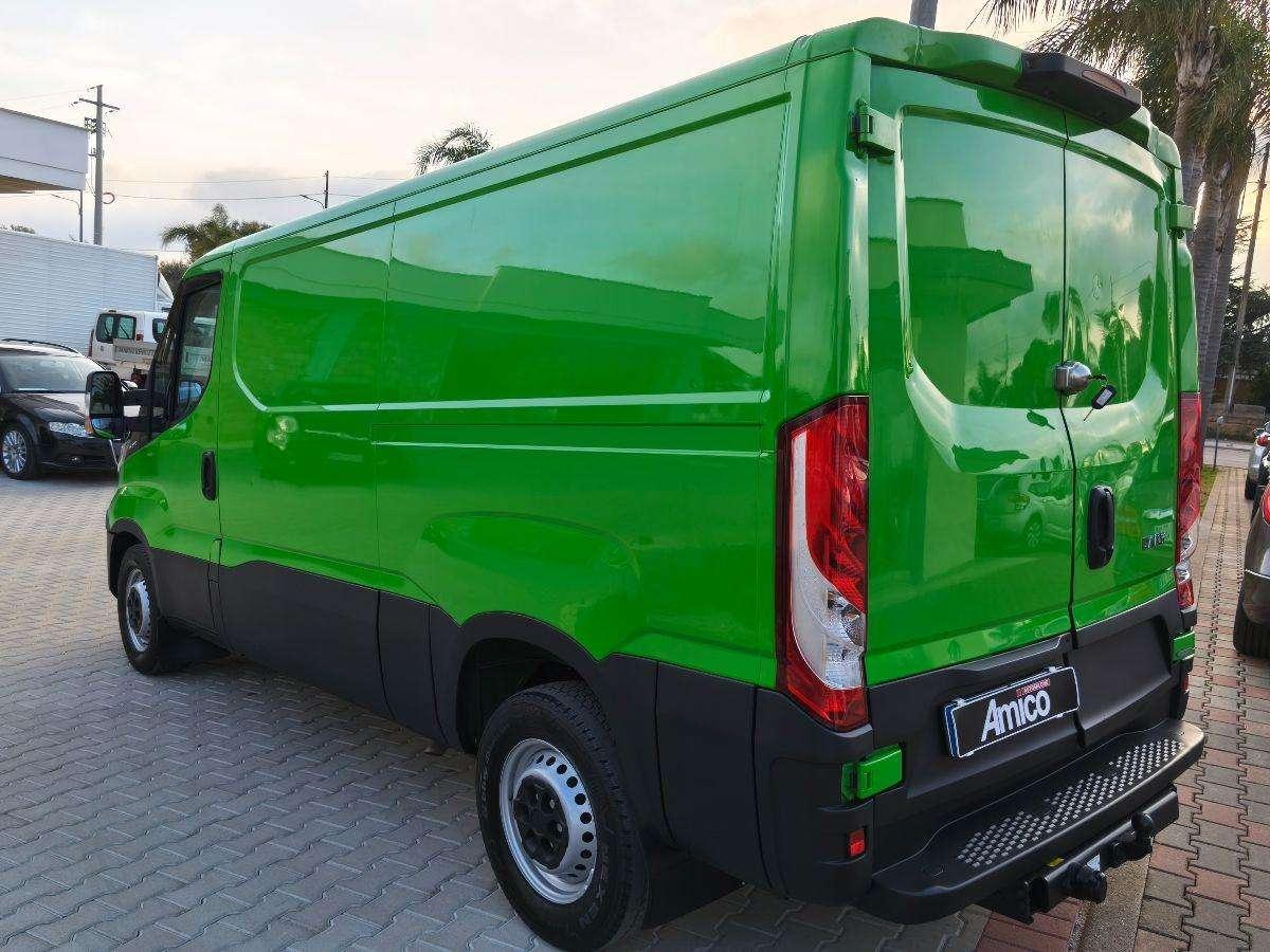 Iveco Daily 35S14 Furgone Medio Tetto Basso Gancio traino