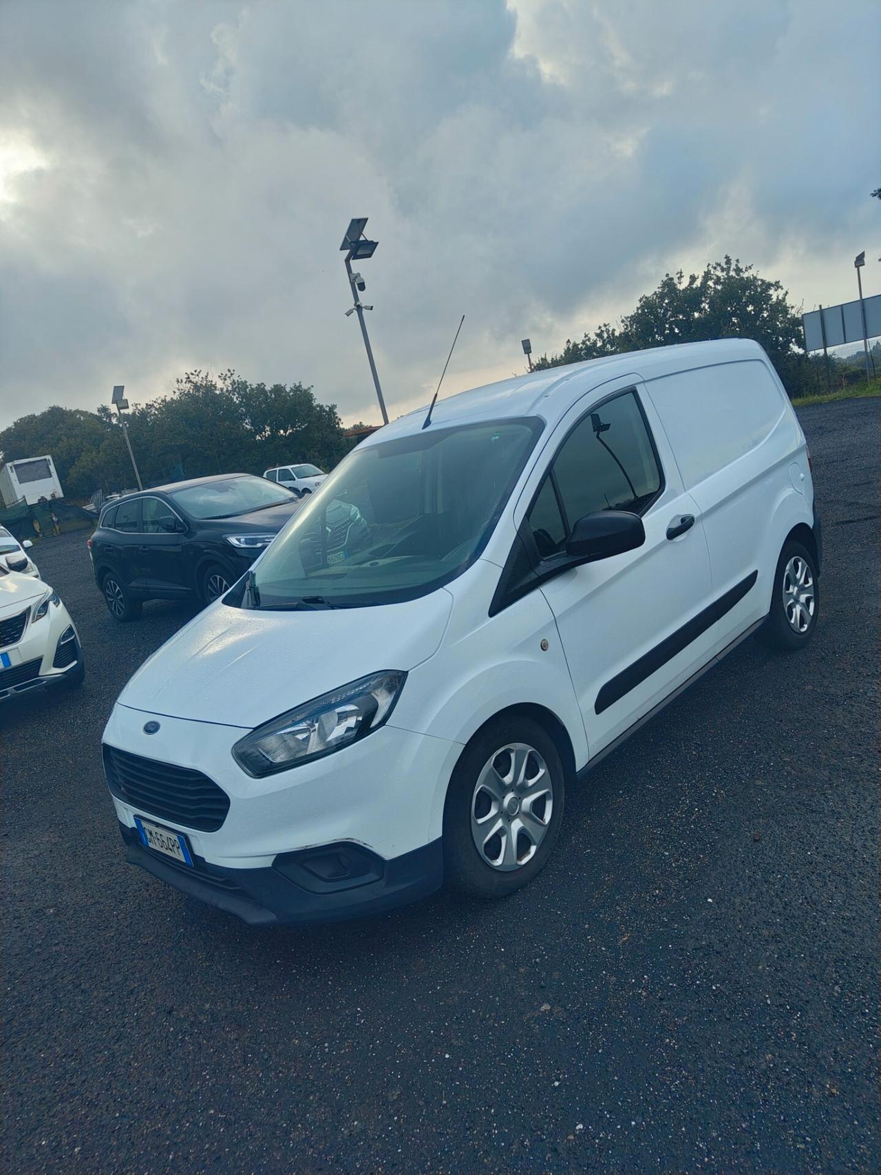 Ford Transit Courier 1.5 TDCi 75CV Van Trend