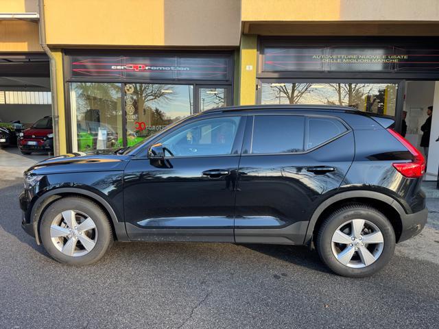 VOLVO XC40 T2 Momentum N1