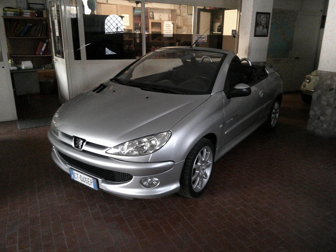 Peugeot 206 1.6 HDi FAP CC Quiksilver CABRIO 05