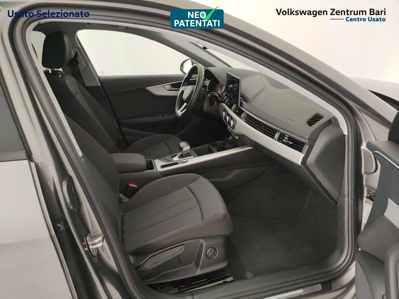 Audi A4 avant 30 2.0 tdi mhev business 136cv s-tronic