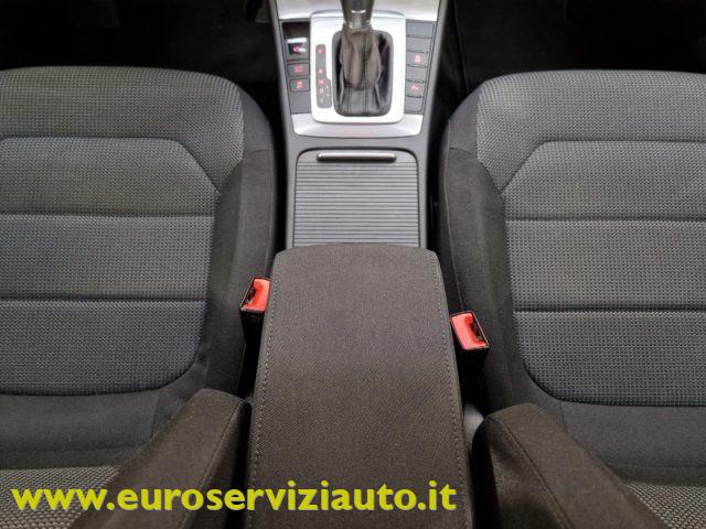 VOLKSWAGEN Passat VARIANT. 1.6 TDI DSG Comfortline