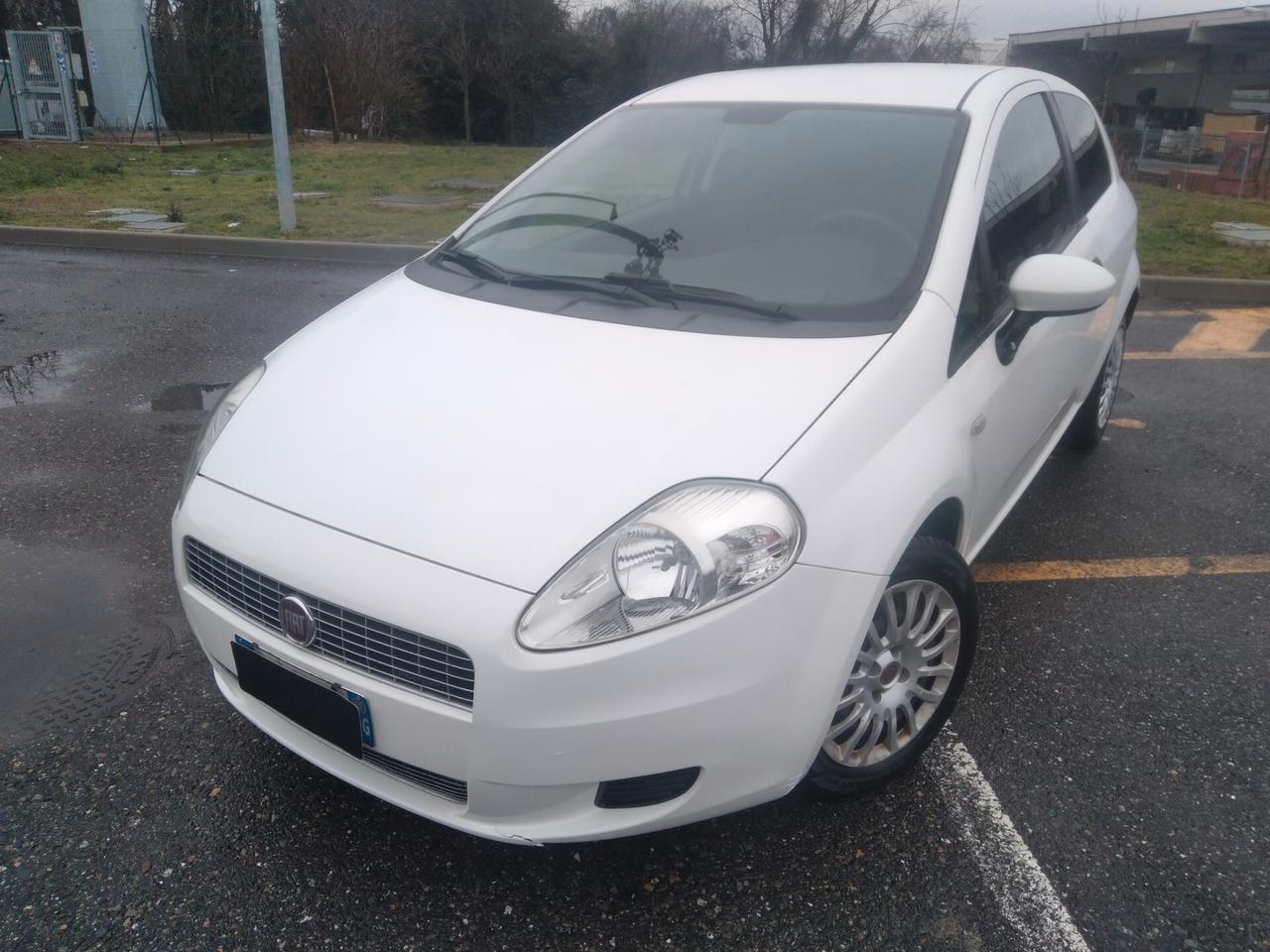 Fiat Grande Punto 1.3 MJT 75 3p.Van Active 2pt x neopatentati
