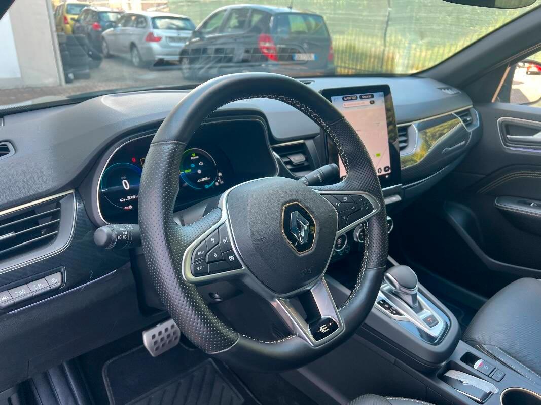 Renault Arkana 1.6 E-Tech full hybrid Techno 145cv