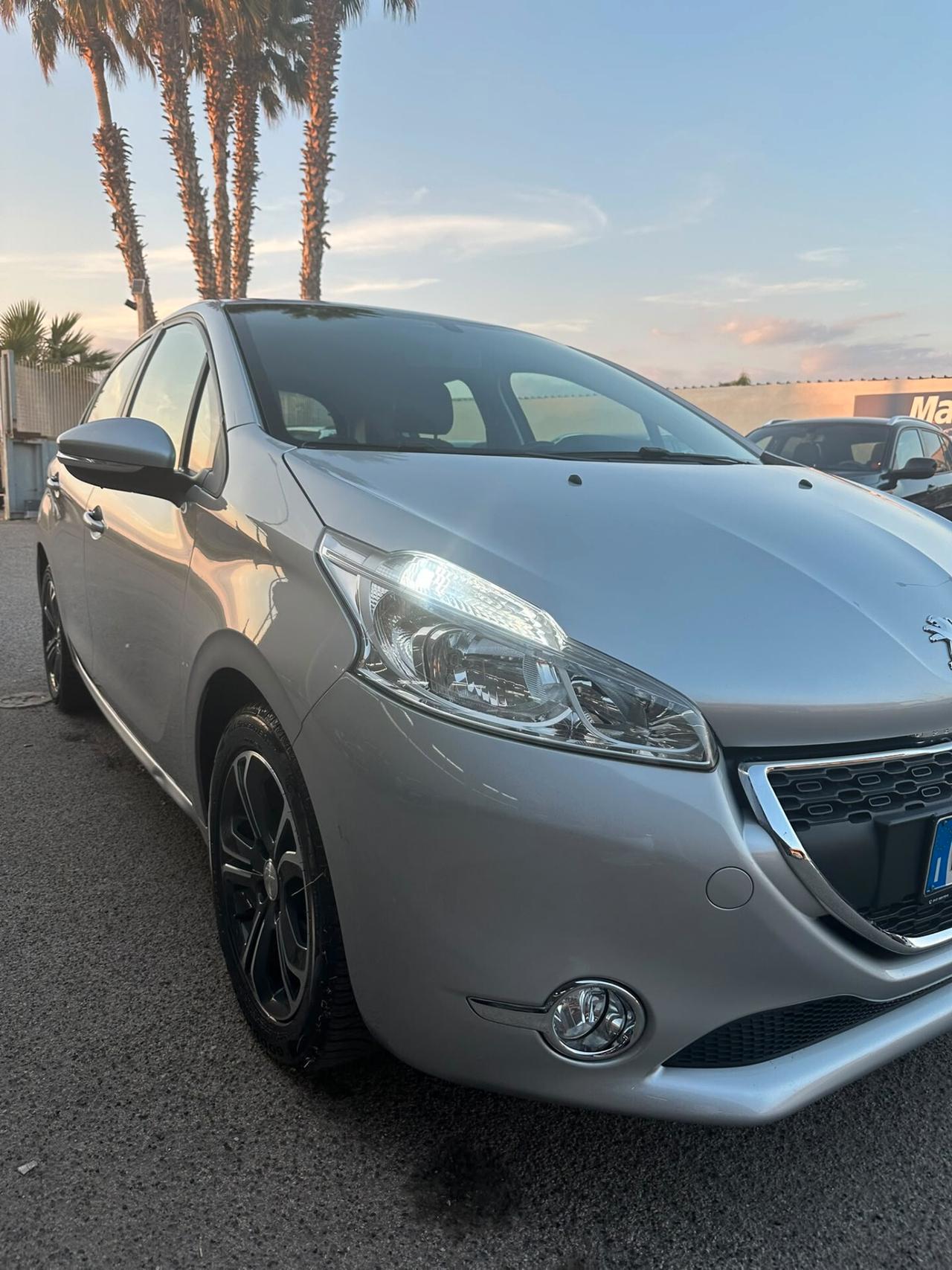 Peugeot 208 PureTech 82 5 porte Allure