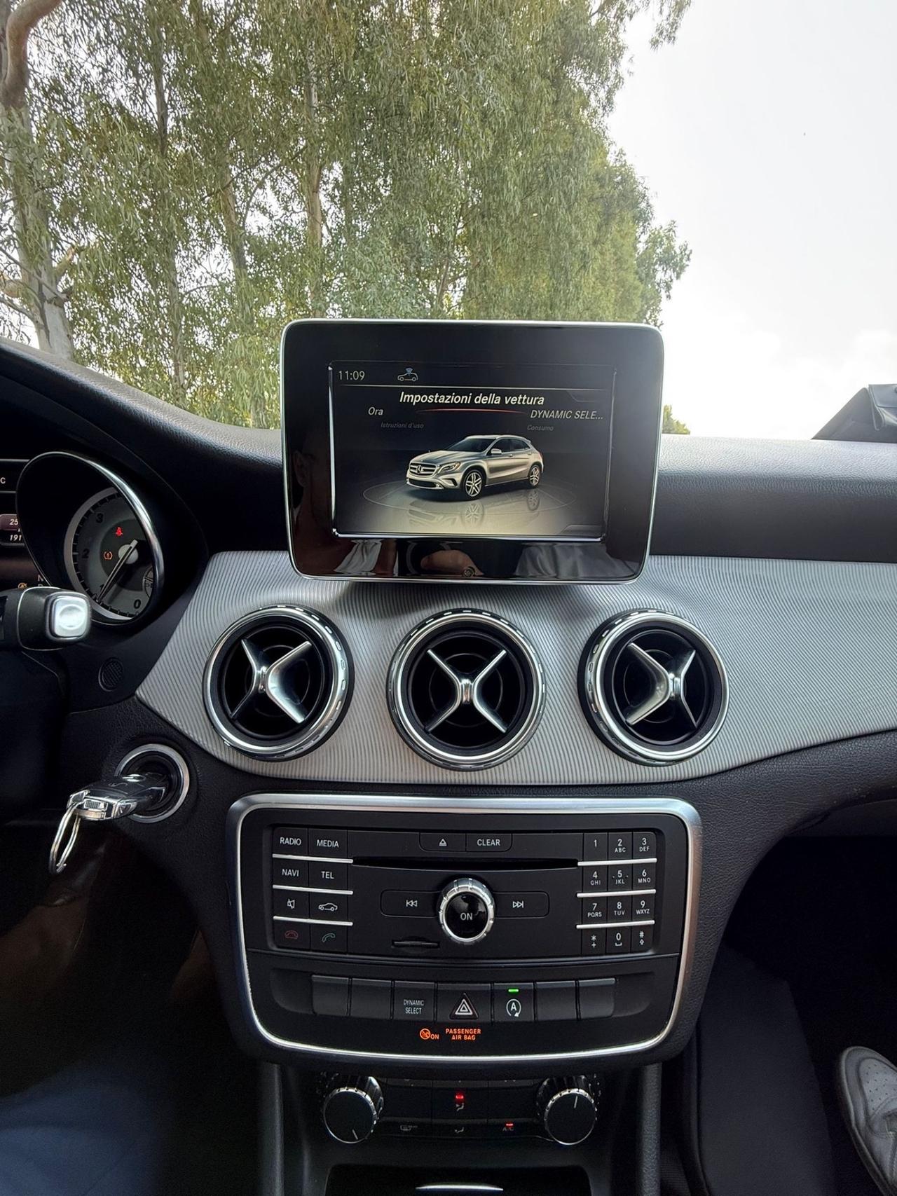 Mercedes-benz GLA 200 d Automatic Premium