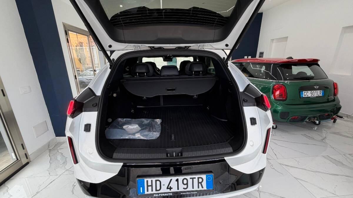 Lynk and Co 08 Lynk & co 1.5 phev Core auto