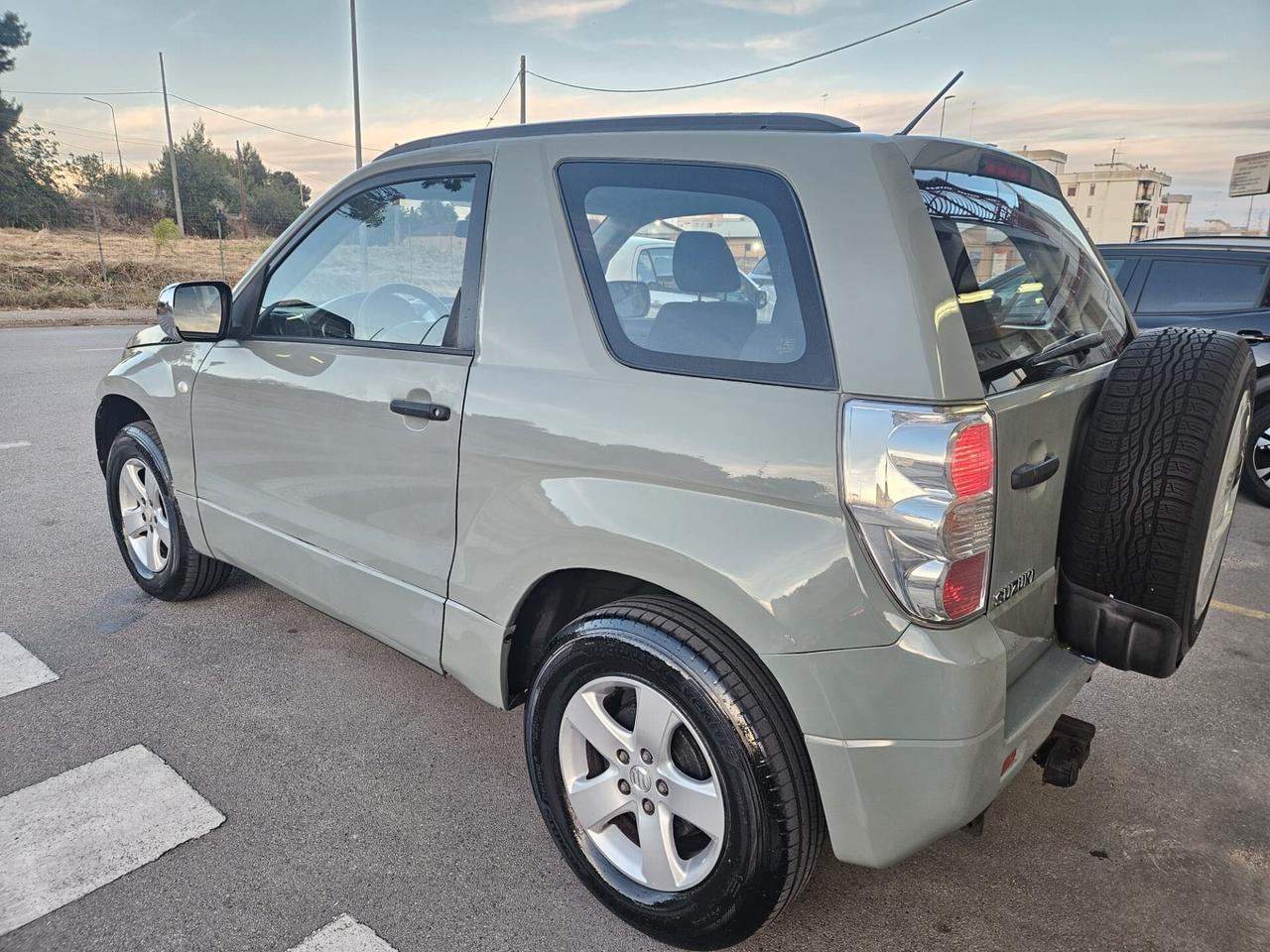 SUZUKI Grand Vitara 3porte 1.9TD 4x4 95kw 130cv