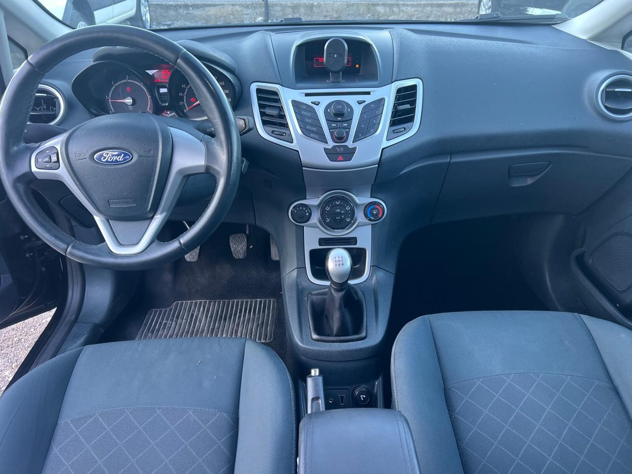 Ford Fiesta 1.4 TDCi 70CV 5 porte Titanium